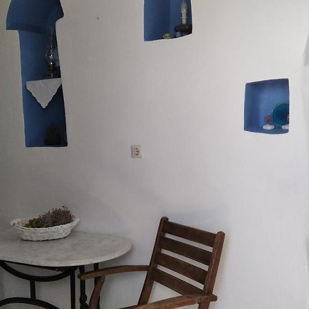 Traditional Renovated House In The Centre Of Anafi Exterior foto